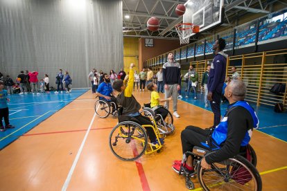 Tarde deportiva y de inclusión en el polideportivo Talamillo de la mano de Luctari e Ibercaja.