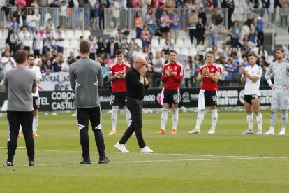 Julián Calero rompe a llorar al término del encuentro.