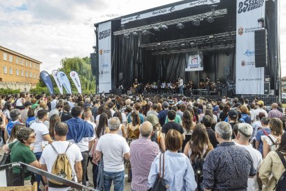 El festival ‘25 Veces Gracias Burgos’ cerró su segunda jornada con una gran afluencia de público.