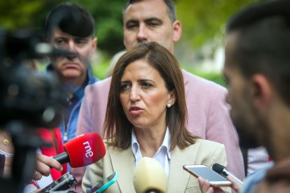 Esther Peña antes de presentar la candidatura.