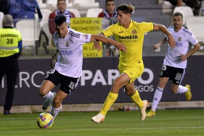 Imagen del partido entre el Burgos CF y el Villarreal B.