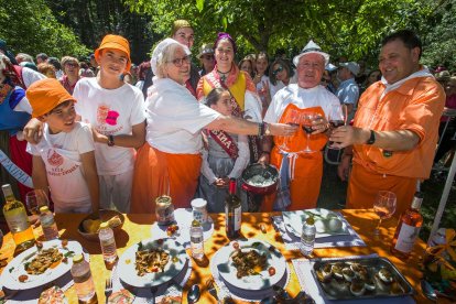 Una treintena de peñas participaron en el Buen Yantar.