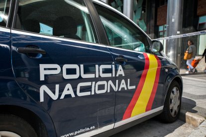 Un vehículo patrulla de la Policía Nacional.