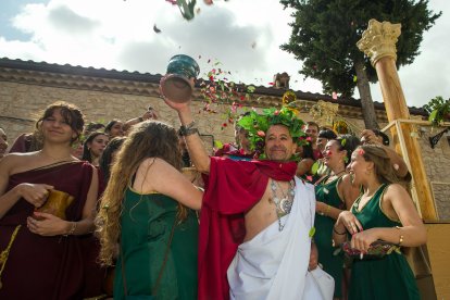 Celebración de la XXIII Fiesta Romana en Honor al Dios Baco, de Interés Turístico de Castilla y León, que se celebra en la localidad burgalesa de Baños de Valdearados.