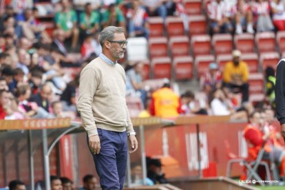 Jon Pérez Bolo, durante el partido contra el Sporting.