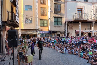 La Feria de la Magia es una actividad consolidada en fiestas de Aranda