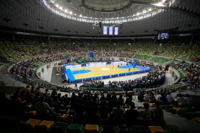 Aspecto del Coliseum durante la semifinal entre Tizona y San Pablo.