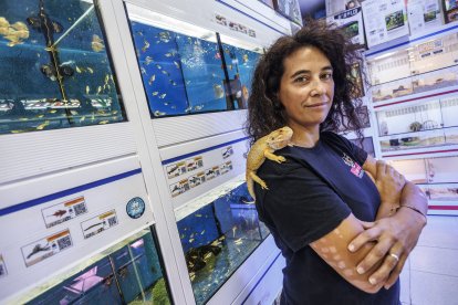 Laura González es dependiente en Comercial Veterinaria y es consciente del aumento de dudas entre los propietarios de animales de compañía.