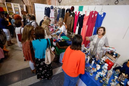 Inauguración del Mercadillo Solidario de Nuevo Futuro Burgos 2023.