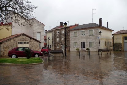 Plaza en Cardeñajimeno.