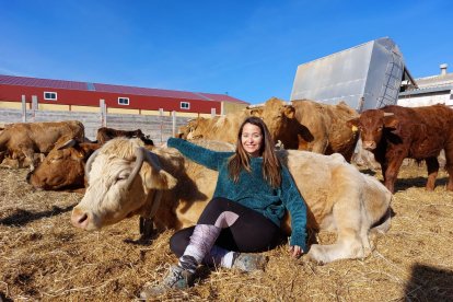 Miriam Delgado, agricultora y ganadera de Villaquirán de la Puebla