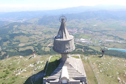 Impresionantes vistas de tres provincias desde lo alto del monumento.