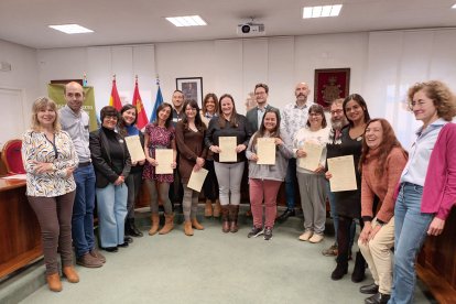 Imagen de la entrega de diplomas del ciclo de gestión turística