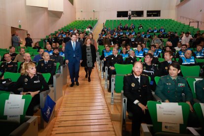 Mañueco y Ayala acuden a la inauguración del Congreso de Policías Locales.