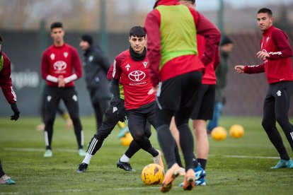 Imagen de un entrenamiento del CD Mirandés.