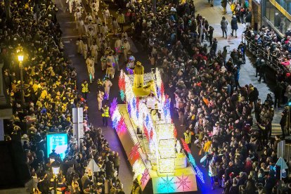 Un momento de la Cabalgata de Reyes Magos en la capital burgalesa, una de las citas que saca a más burgaleses a la calle cada 5 de enero.