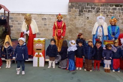 Con la clase de 3 años del colegio Vera Cruz