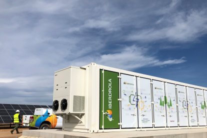 Bateria instalada en una planta fotovoltaica de Iberdrola.