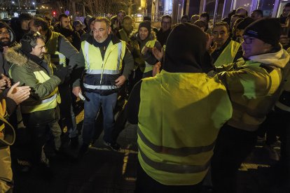 Libertad para los agricultores detenidos tras el piquete de la AP-1.