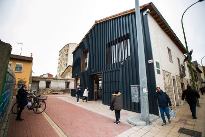 Sede municipal en el pueblo antiguo de Gamonal.