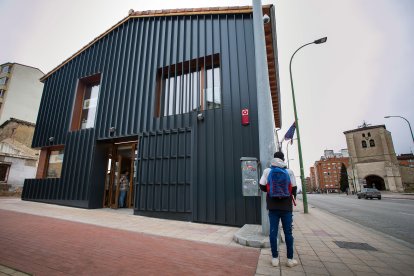 Imagen de la sede del Ayuntamiento en el pueblo antiguo de Gamonal.