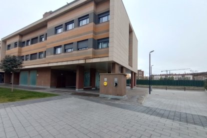 Buzones para la recogida neumática de residuos en las cercanías de la calle Siervas de Jesús.