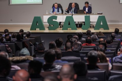 Imagen de la asamblea de Asaja