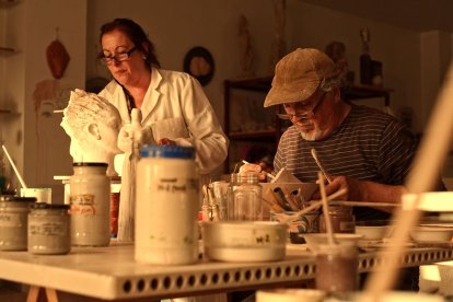 Raquel Condado y José Luis Ramos, en el documental de Lino Varela.