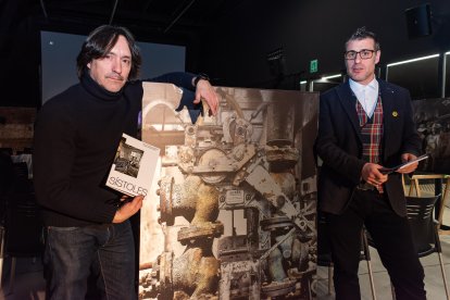 Paco Santamaría y Raúl Antón, en la presentación de 'Sístoles' en Burgos.