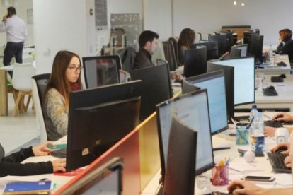 Los jóvenes entre 18 y 25 años ya tienen una mayor presencia laboral.