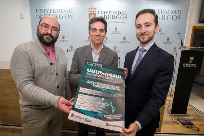 David Blanco Alcántara, Juan Bautista Delgado García y Omar Morales García, durante la presentación.