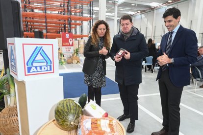 El presidente de la Junta de Castilla y León, Alfonso Fernández Mañueco, participa en el acto de presentación e inauguración de la nueva Plataforma Logística de ALDI en Miranda de Ebro