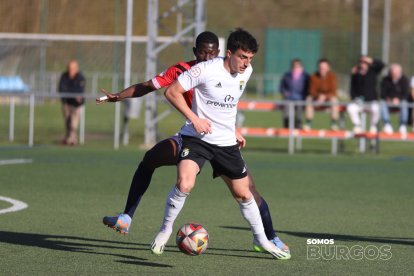 Imagen del partido entre el Burgos CF promesas y el Real Ávila.