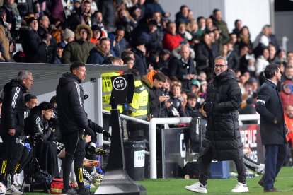 Jon Pérez Bolo, durante el partido ante el Espanyol antes de su expulsión.