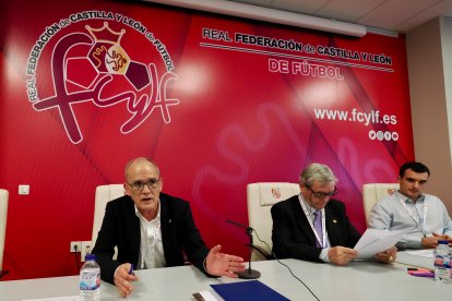 Marcelino Maté, reelegido presidente de la Real Federación de Castilla y León de Fútbol.