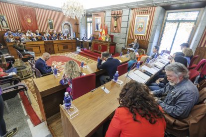 El Pleno extraordinario se convocaba de forma urgente para acelerar la tramitación de la Zona de Bajas Emisiones.