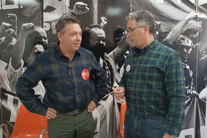 Pablo Dionisio Fraile (UGT) y Juan Núñez (CCOO) en la víspera del 1 de Mayo.