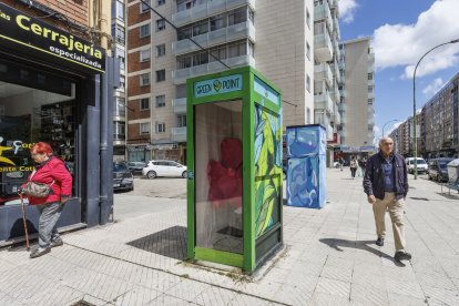 Las cabinas convertidas en obra de arte están en la calle Vitoria y la Avenida Derechos Humanos.