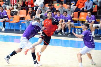 Imagen del partido entre UBU San Pablo Burgos y el Guadalajara.