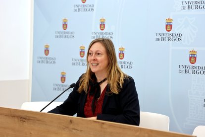 Verónica Calderón, vicerrectora de Estudiantes.