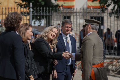 Ayala expresó sus sospechas antes de asistir a la celebración religiosa en el monasterio de Las Huelgas.