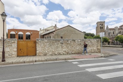 Sede de la peña Fajas de Huelgas entre la calle Bernardino Obregón y Alfonso VIII.