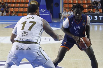 Abdou Thiam, durante un partido del Grupo Ureta Tizona Burgos.