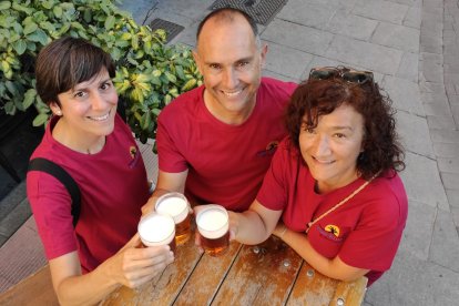 Isabel, Benjamín y Lydia se han unido para dar vida a su pueblo