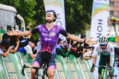 Eric Fagúndez festeja su victoria en Huzhu.