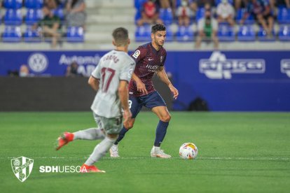 Florián Miguel, durante su etapa en el Huesca.