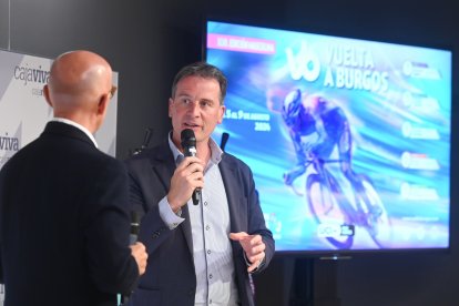 El presidente de la Diputación en la presentación de la Vuelta Ciclista a Burgos 2024.