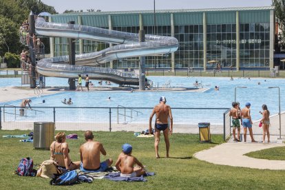 Imagen de la afluencia durante la mañana de ayer en las piscinas de verano de El Plantío.