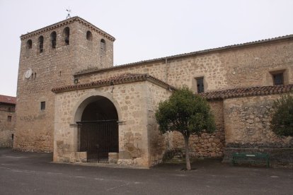 Iglesia de Santa María en Bugedo.