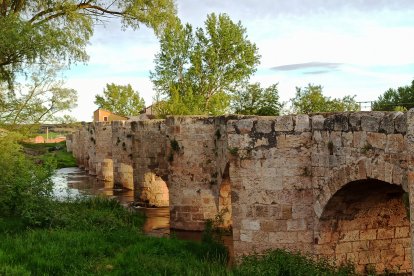 Puente romano de Tordómar.